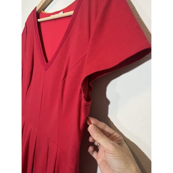 Boden Women Red Dress Size 12 Cap Sleeve Pleated Heavyweight Christmas - Picture 8 of 11